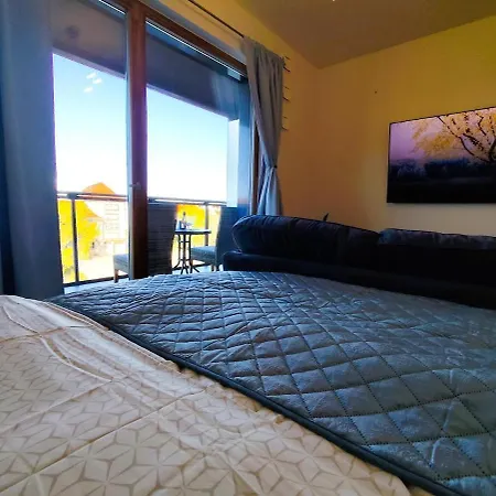 Azure Riverside Apartment - City Center شقة *