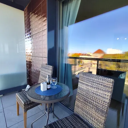 شقة Azure View - Center & Balcony View *